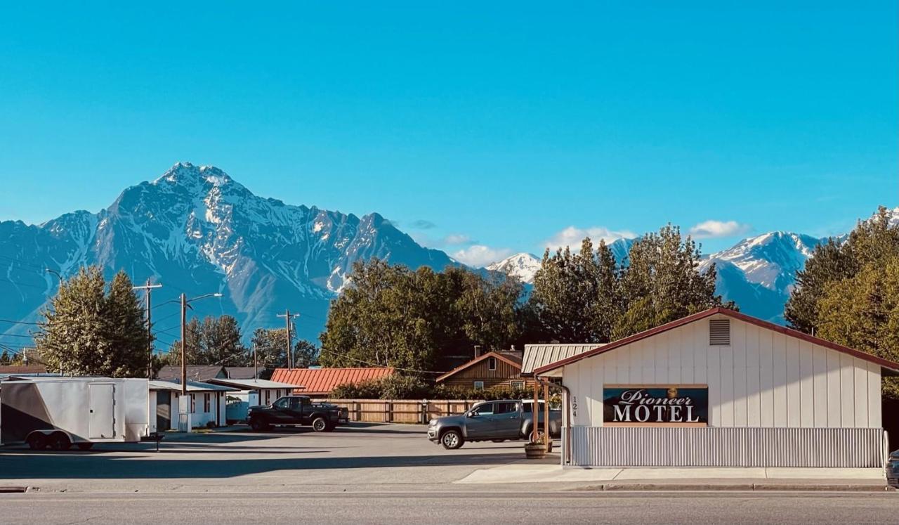 The Pioneer Motel Palmer Exterior photo